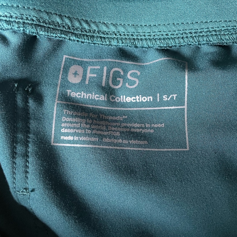 Lot of 5 pairs of Figs Zamora Medical Pants Scrubs - Picture 2 of 2